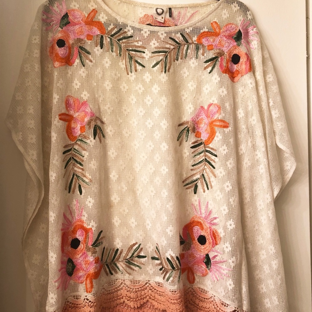Anthropologie Flowy Top!
